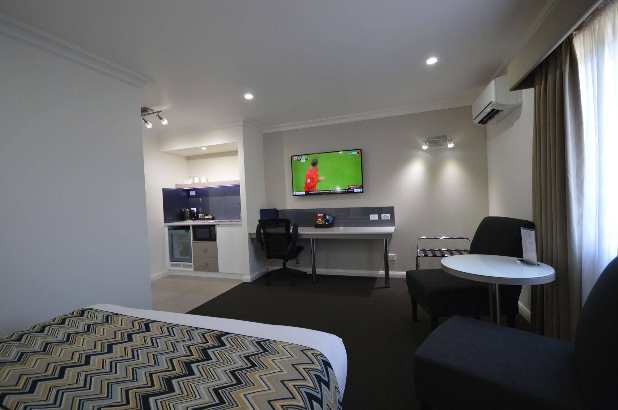 Bluegum Dubbo (Adults Only) Motel Ngoại thất bức ảnh
